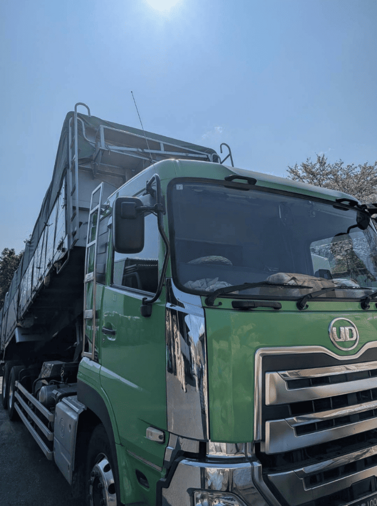 佐能運輸で使用されているトラック